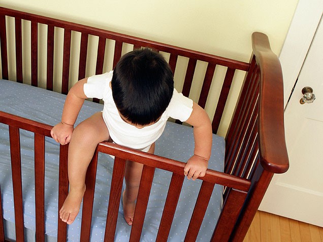 My child is climbing out of the cot – now what?!